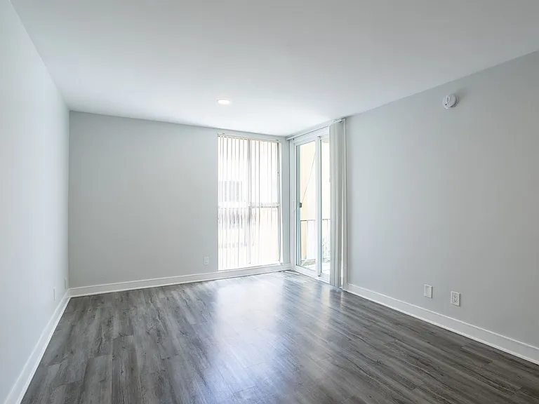 115 North Wetherly Drive — Photo 12