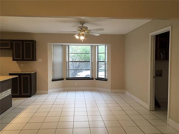 4th image of 3905 Helmsford Dr