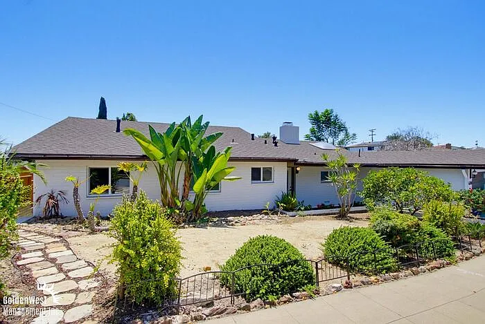 6201 Lorca Dr — Photo 2