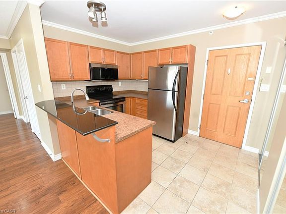2nd image of 8 Harris St #418