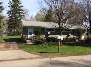 4340 Richalva Ct, Waterford, MI 48329