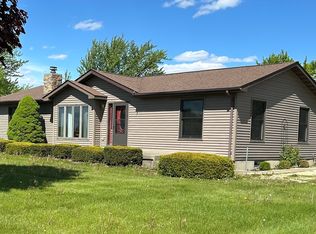 8086 Kane Rd, Waterman, IL 60556