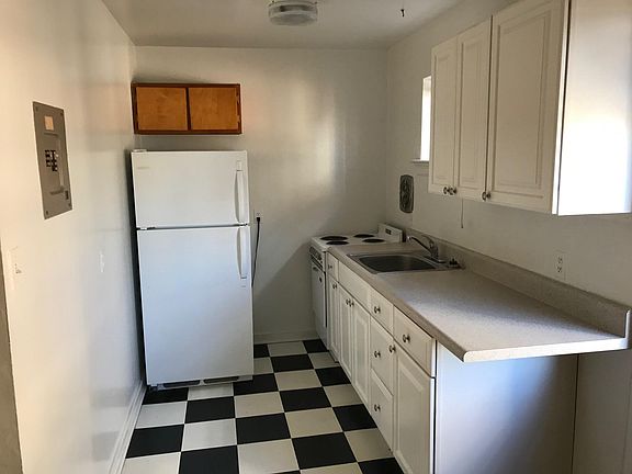 3rd image of 2602 Grove Ave APT 7