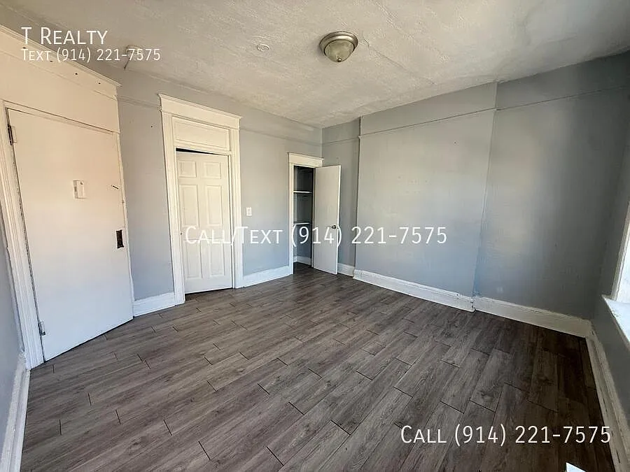 2 bed, $2,300 — Photo 3
