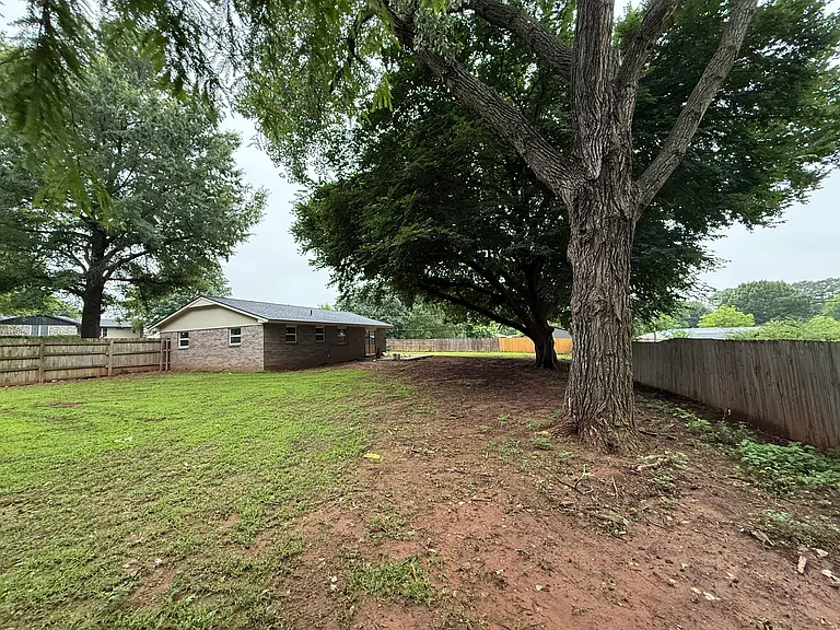 401 W Chickasaw Ave — Photo 11