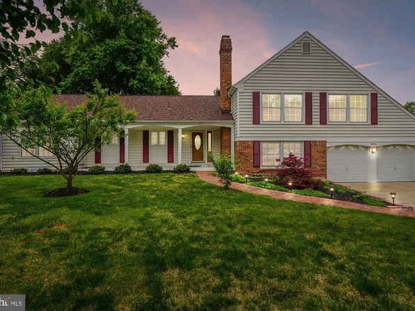 8916 Paddock Ln, Potomac, MD 20854
