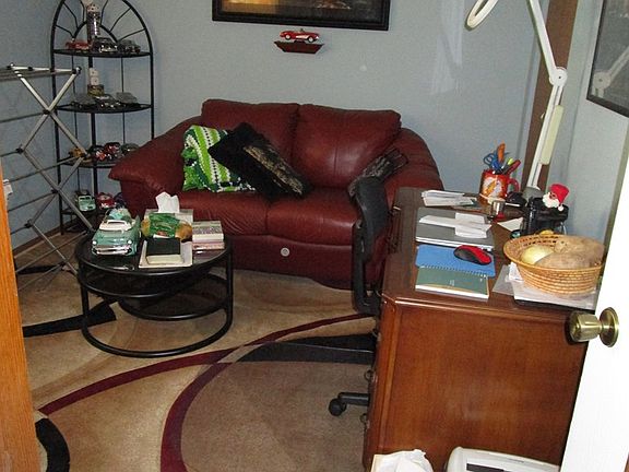 5th image of 2801 Woodwind Ct
