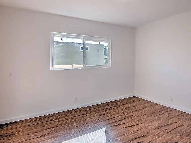 1268 Bresee Ave — Photo 11