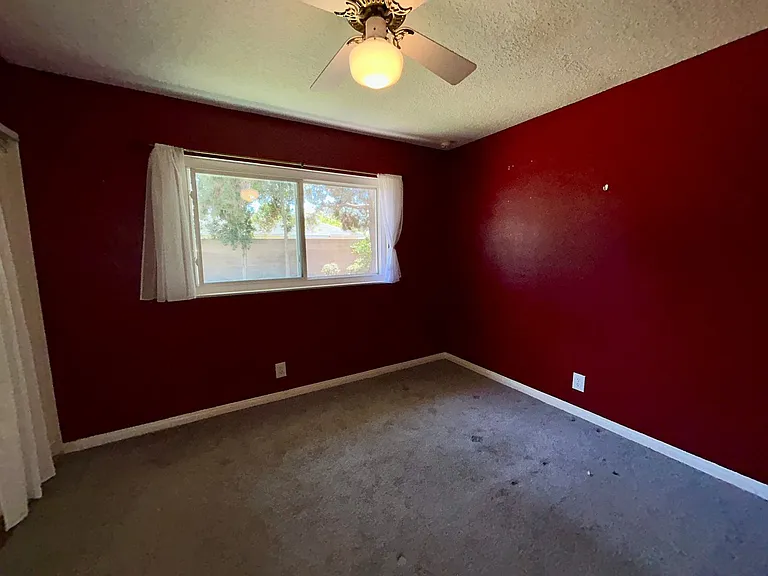 5572 Nevada Dr — Photo 15