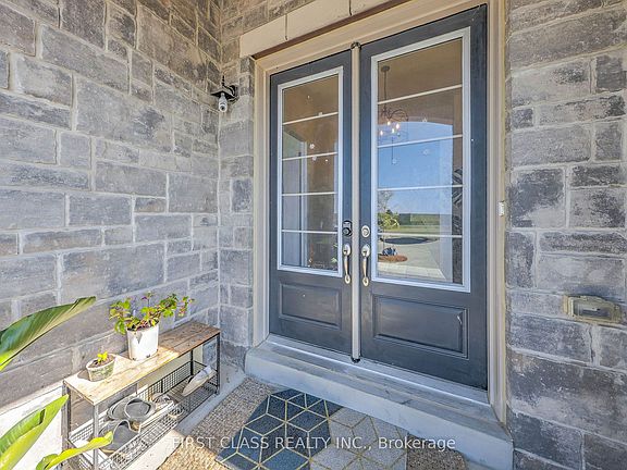 2nd image of 7 Cranley Rd