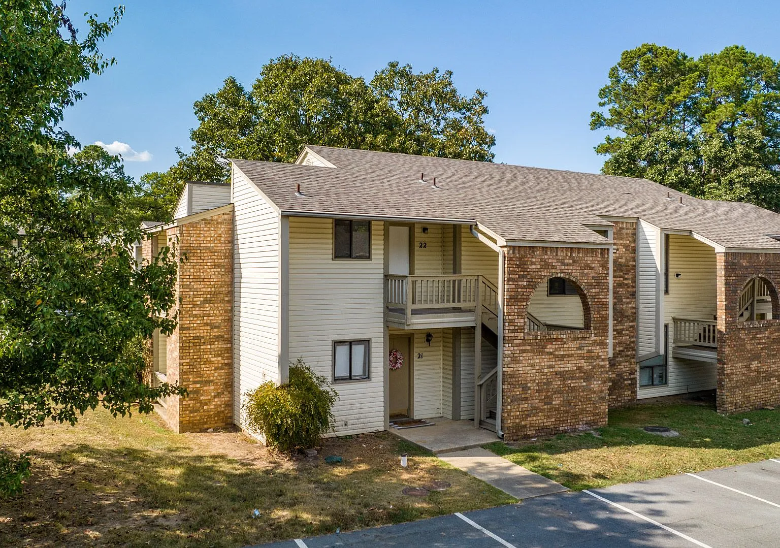 2 Bedroom 2 Bath Totally Renovated Maumelle Condo — Photo 1
