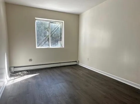 2758 Barnes Ave Floor 2, Bronx, NY 10467