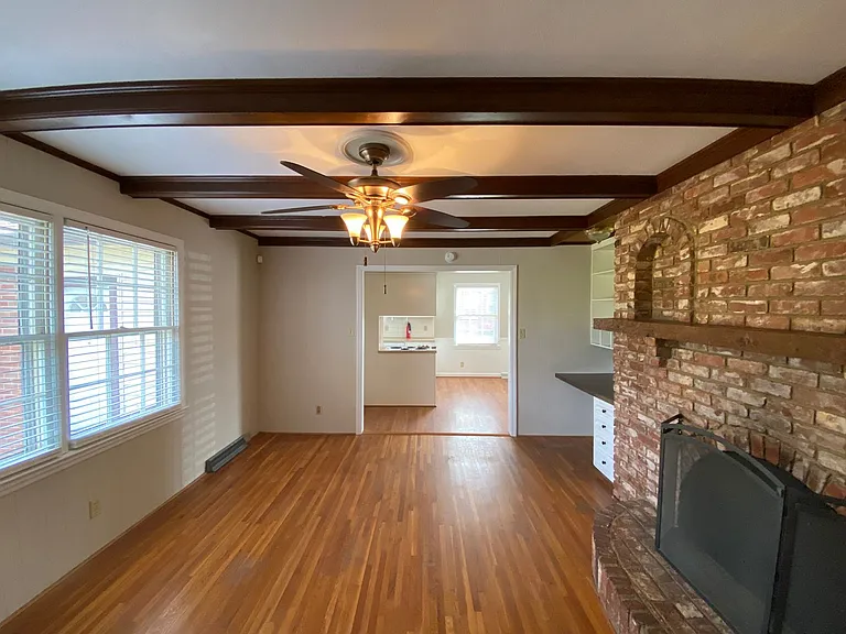 3221 Polo Rd — Photo 6