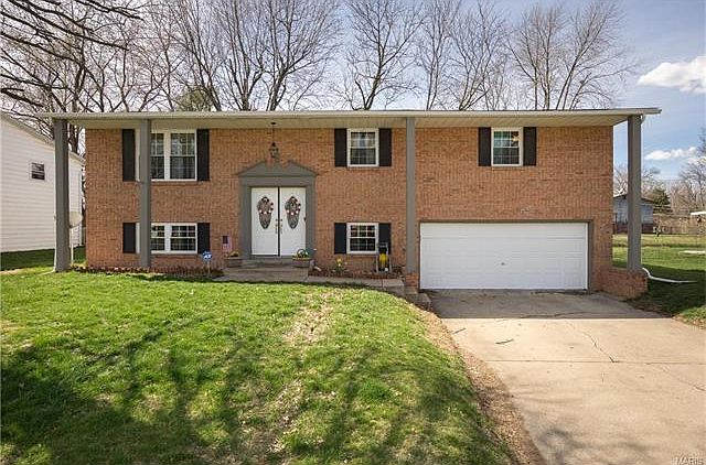 1st image of 605 Joseph Dr