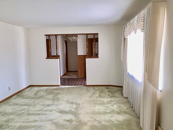 4th image of 211 Phillips Dr