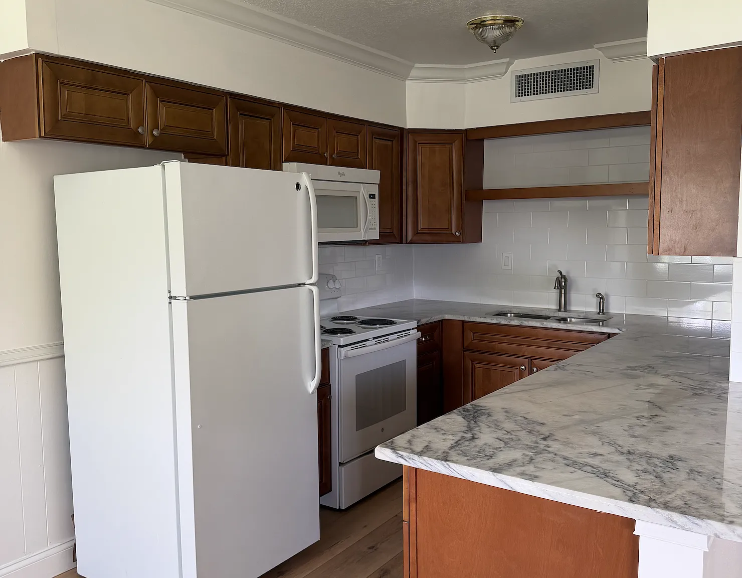1 bed, 632 sqft, $1,300 — Photo 4