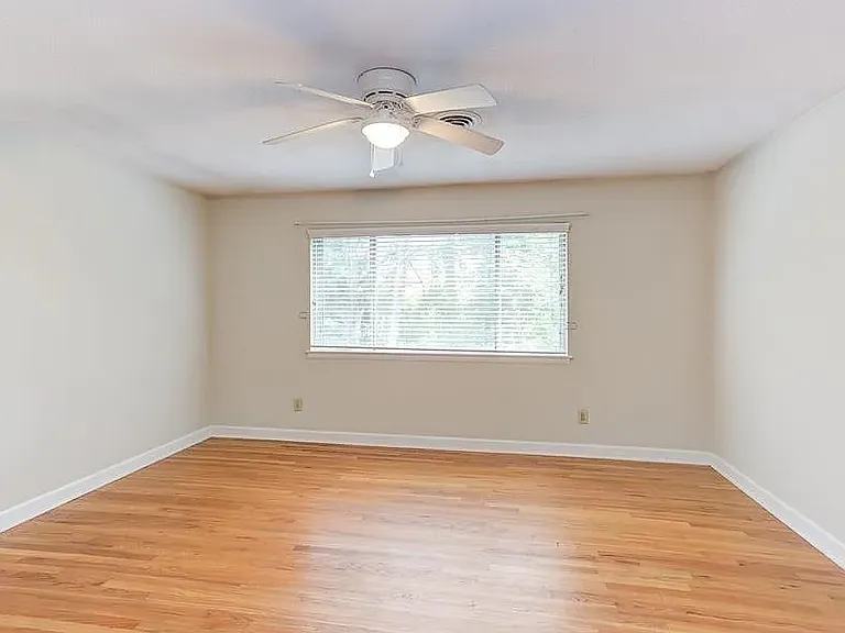 205 Sunrise Ln #D-1 — Photo 10