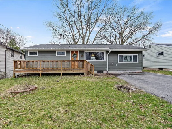 114 Dexter Ave, Liverpool, NY 13088