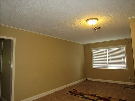 5th image of 3929 Louisiana Ave