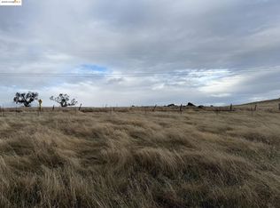 1 Saint Petersburg Rd, Valley Springs, CA 95252