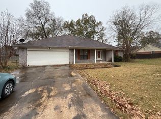 2355 W 4th St, Russellville, AR 72801