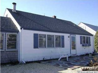 37 Fishermans Rd, Lavallette, NJ 08735