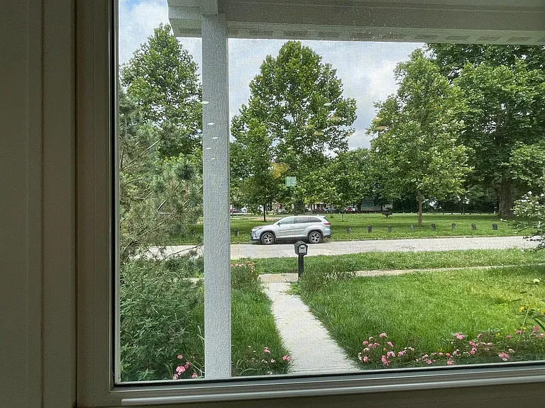 833 Birch Ave — Photo 7