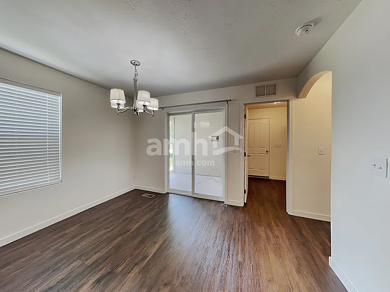 9963 W Rustica St — Photo 4