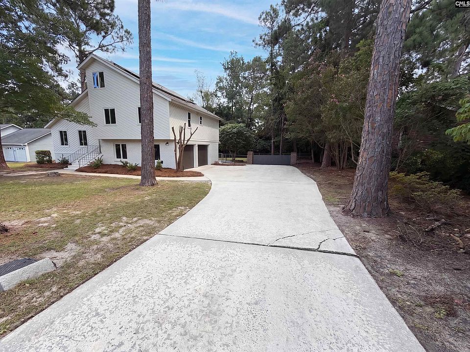 1st image of 221 Hickory Hill Trl
