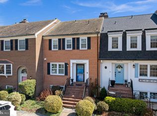 6311 Golf Course Sq, Alexandria, VA 22307