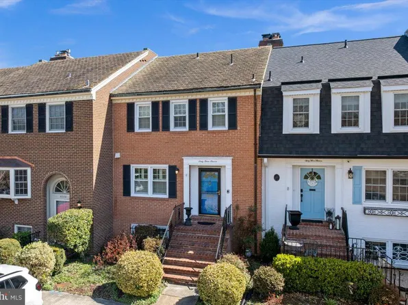 6311 Golf Course Sq, Alexandria, VA 22307