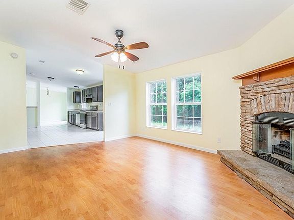 4th image of 7440 Churchill Pl