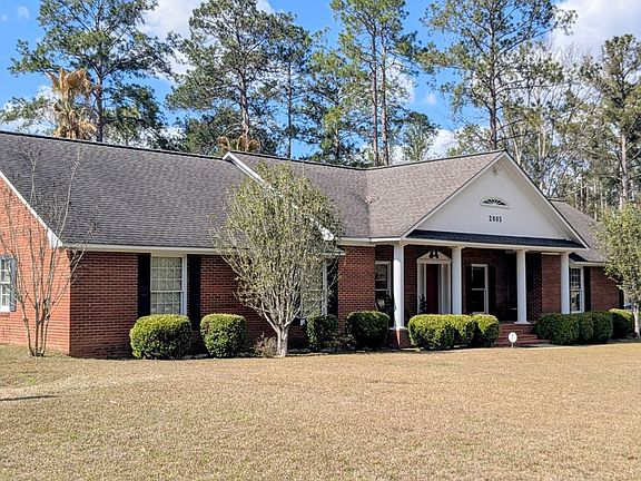 2nd image of 2005 Adams St