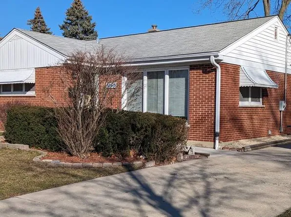 1465 S 5th Ave, Des Plaines, IL 60018