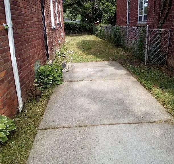 15366 Stout St — Photo 3