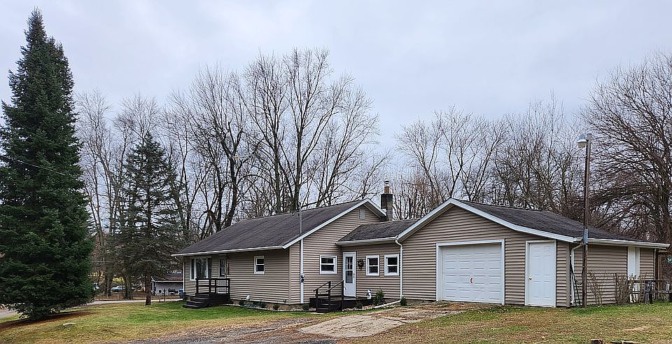 1st image of 156 Evergreen Circle Dr