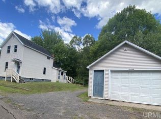 27294 Bridge St, Lake Linden, MI 49945