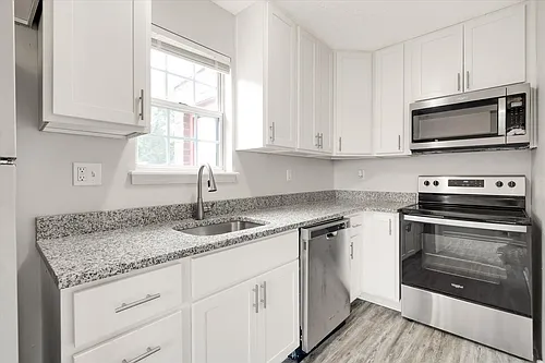 12074 Morningside Dr Photo 1