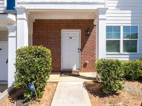 2813 Laurel Ridge Cir, East Pt, GA 30344