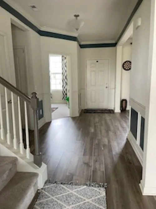 4 bed, 2.5 bath, 2899 sqft, $2,800 — Photo 2