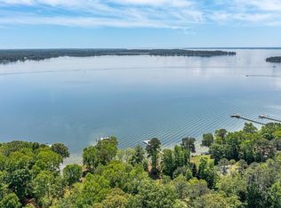 90 Bar Point Rd, Lancaster, VA 22503