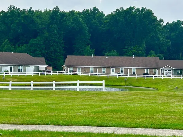 W View Ave, Salem, OH 44460