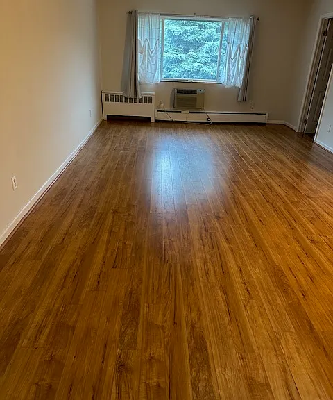 1319 Anderson Ave #16 — Photo 3