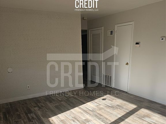 4th image of 18 Violet Dr