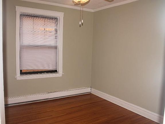 2nd image of 908 N Austin Blvd APT 3B