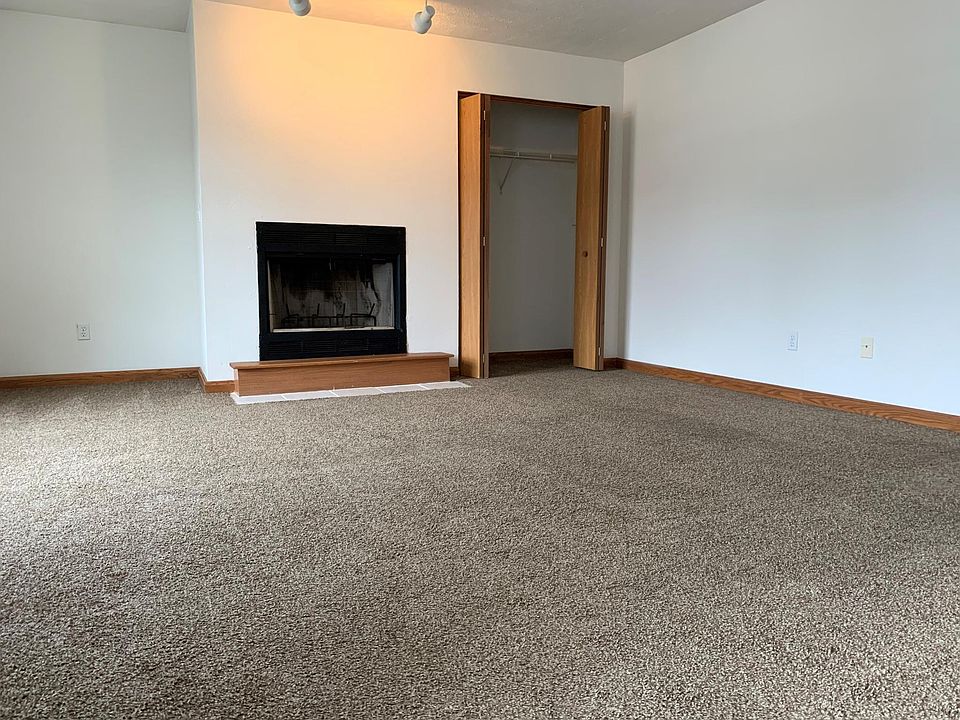1st image of 4155 Pine Ave