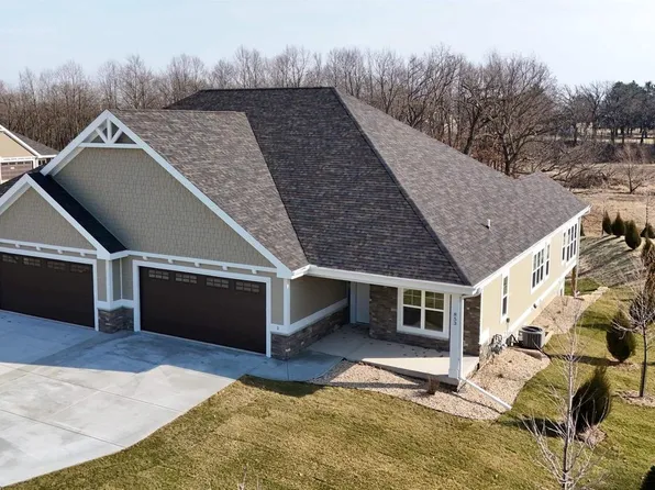 849 Deer Hollow Court, Deforest, WI 53532
