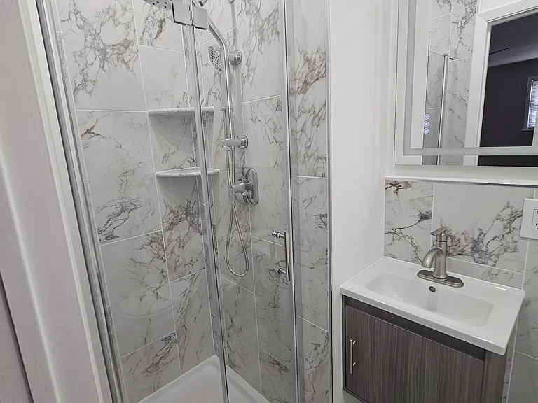 1258 Lisa Dr — Photo 19