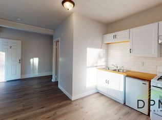 214 E Elm St #2, Lansing, MI