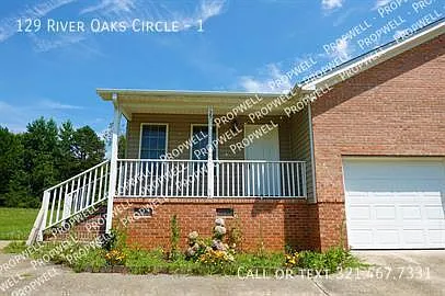 3 bed, 1400 sqft, $1,525 — Photo 2